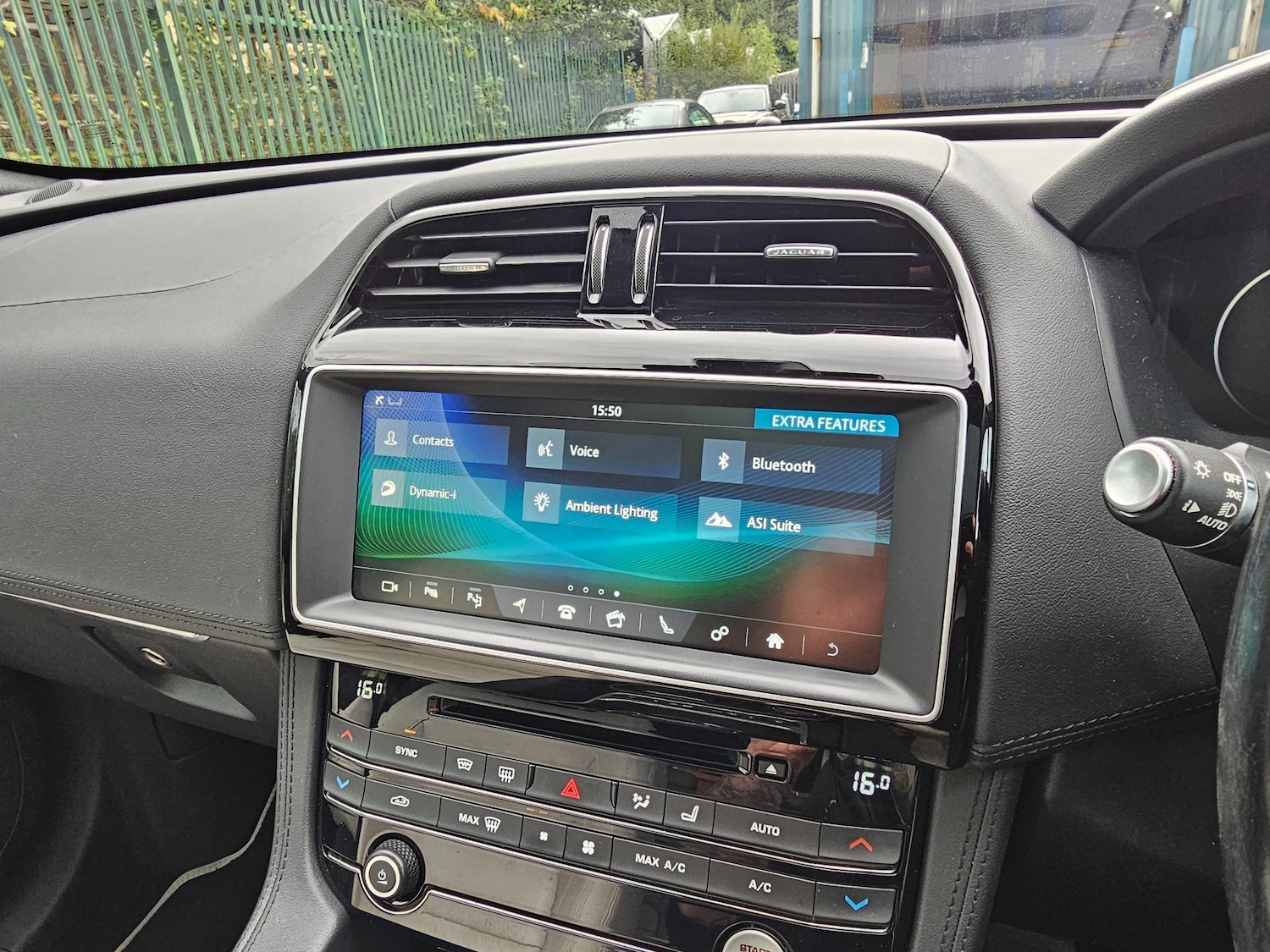 Used Jaguar F-Pace 2016 for sale - 75908572: Photo 26