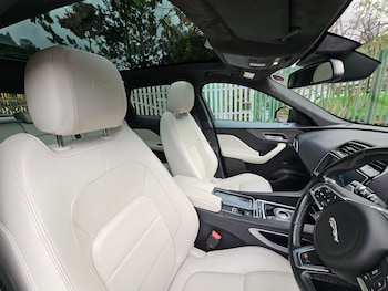 Used Jaguar F-Pace 2016 for sale - 75908572: Photo