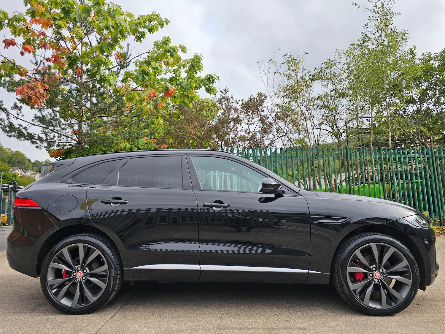 Used Jaguar F-Pace 2016 for sale - 75908572: Photo 6
