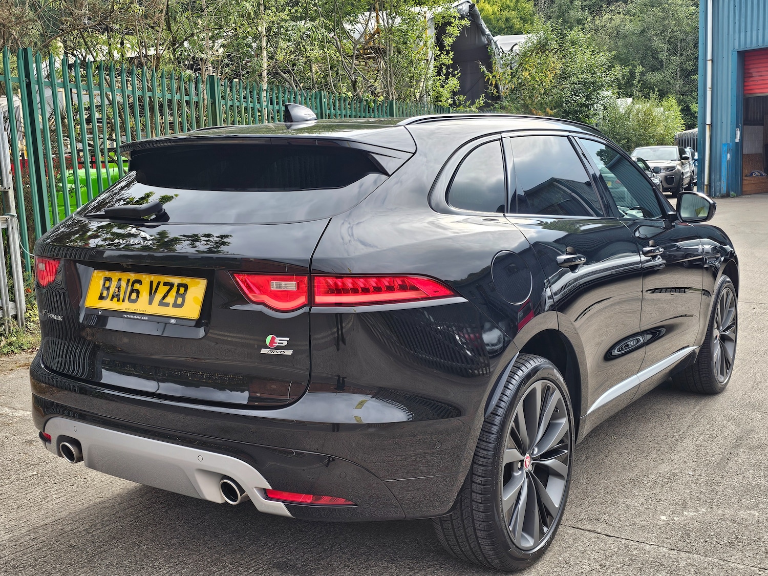 Used Jaguar F-Pace 2016 for sale - 75908572: Photo 7