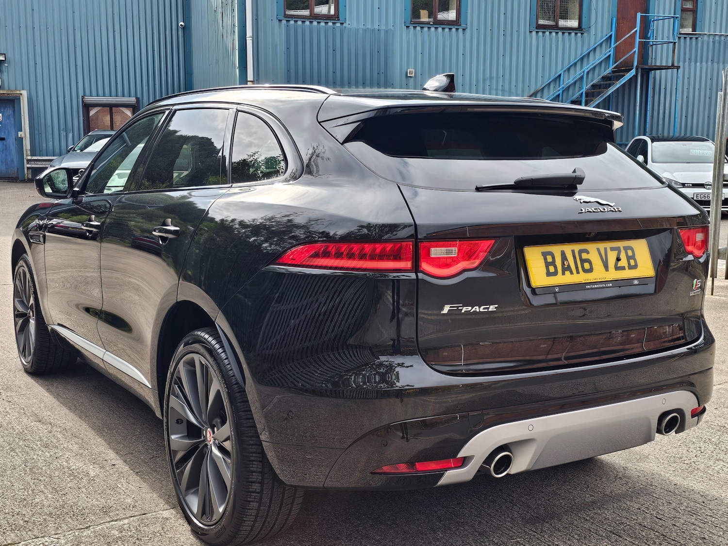 Used Jaguar F-Pace 2016 for sale - 75908572: Photo 8