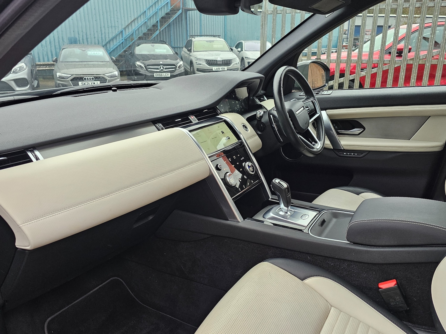 Used Land Rover Discovery Sport 2021 for sale - 77200750: Photo 12