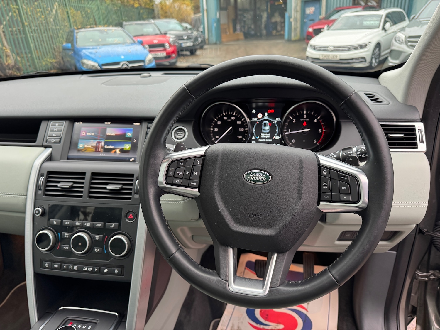 Used Land Rover Discovery Sport 2018 for sale - 76480827: Photo 14