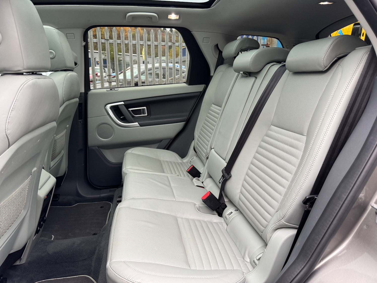 Used Land Rover Discovery Sport 2018 for sale - 76480827: Photo 32