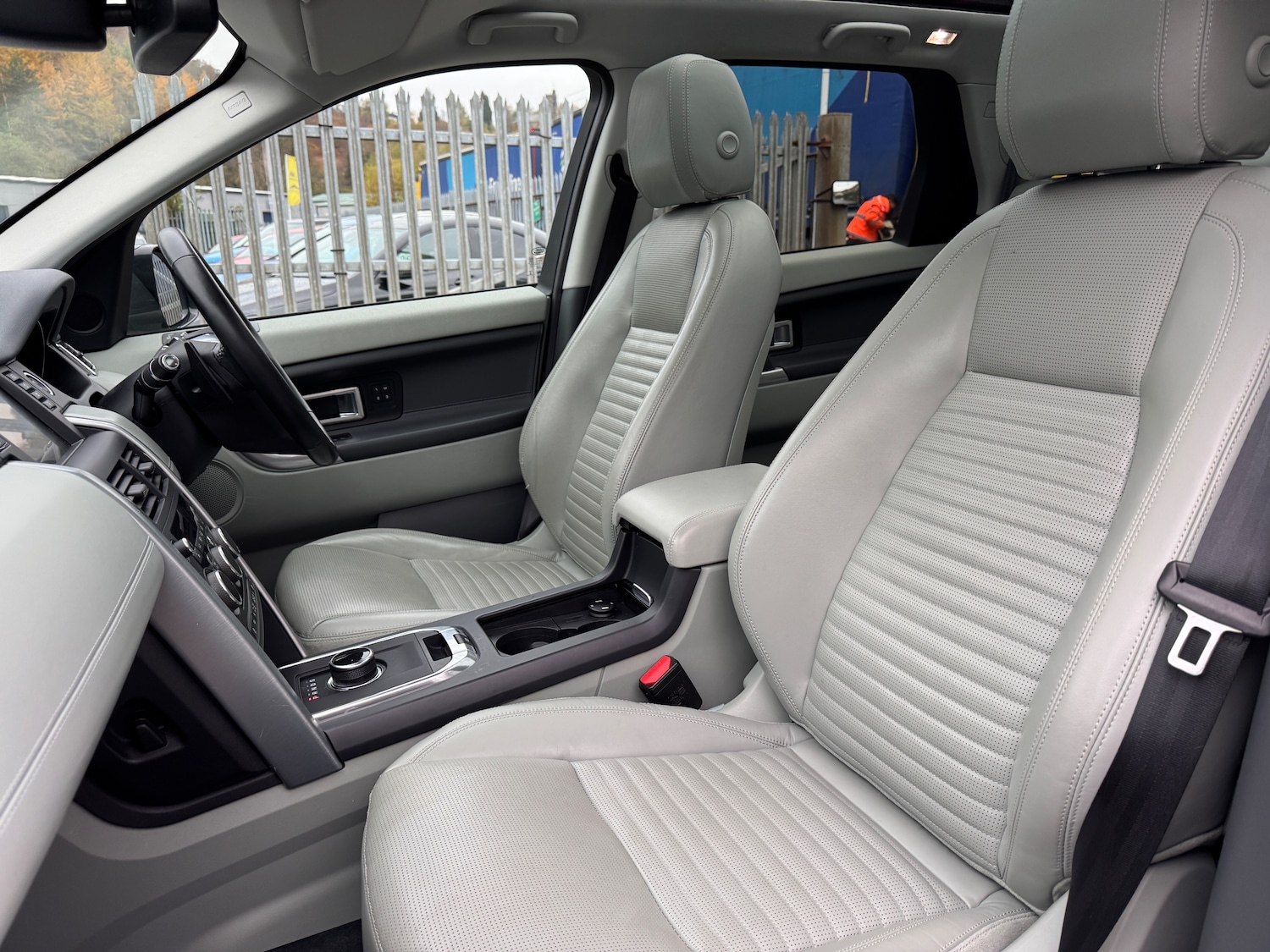 Used Land Rover Discovery Sport 2018 for sale - 76480827: Photo 38