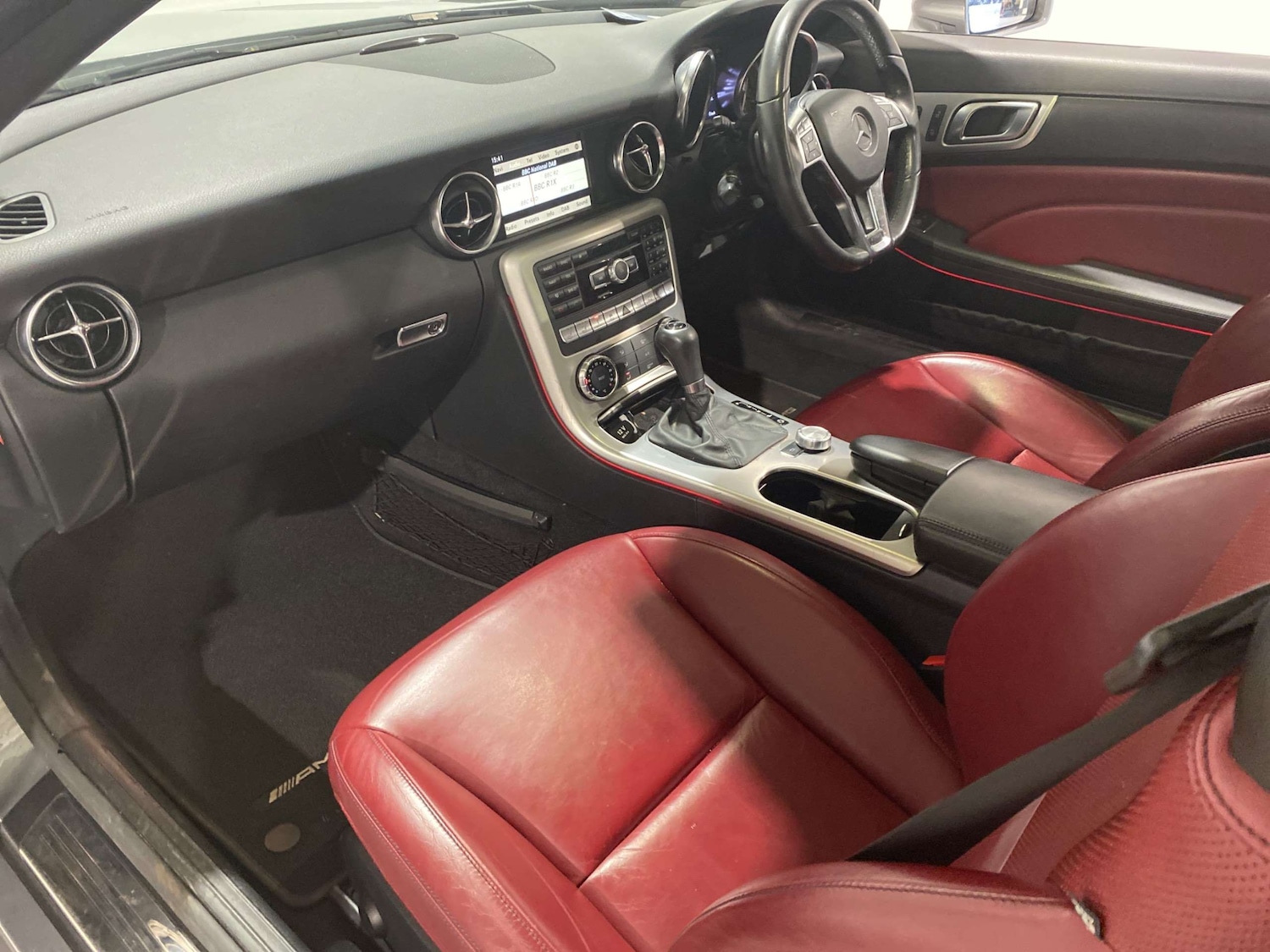 Used Mercedes-Benz SLK 2012 for sale - 76324548: Photo 6