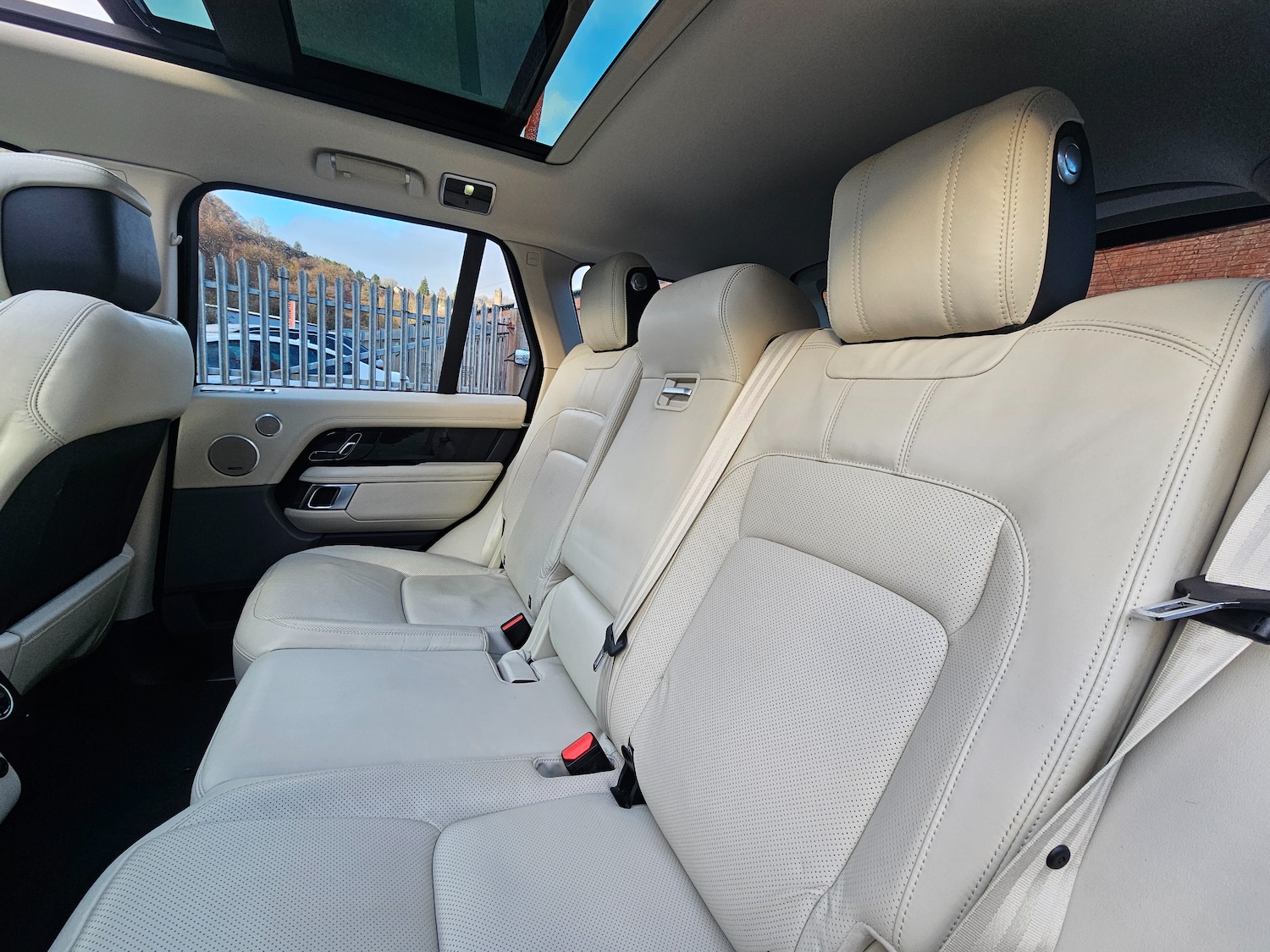 Used Land Rover Range Rover 2018 for sale - 76915182: Photo 15