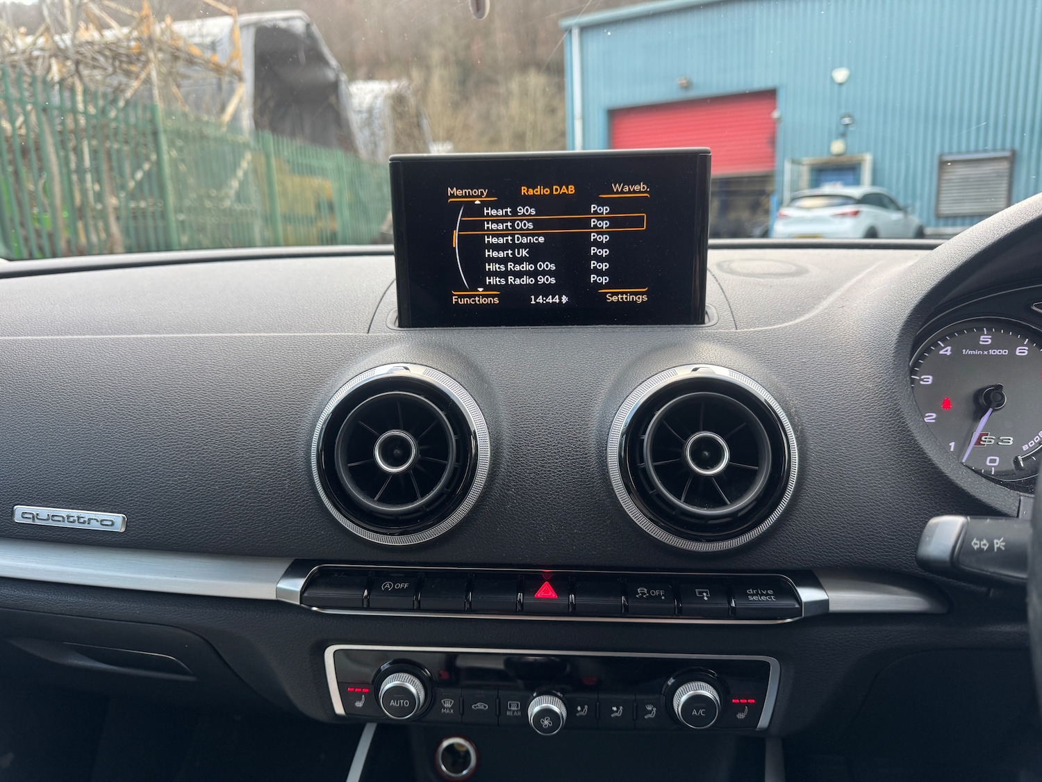 Used Audi A3 2015 for sale - 77128663: Photo 7