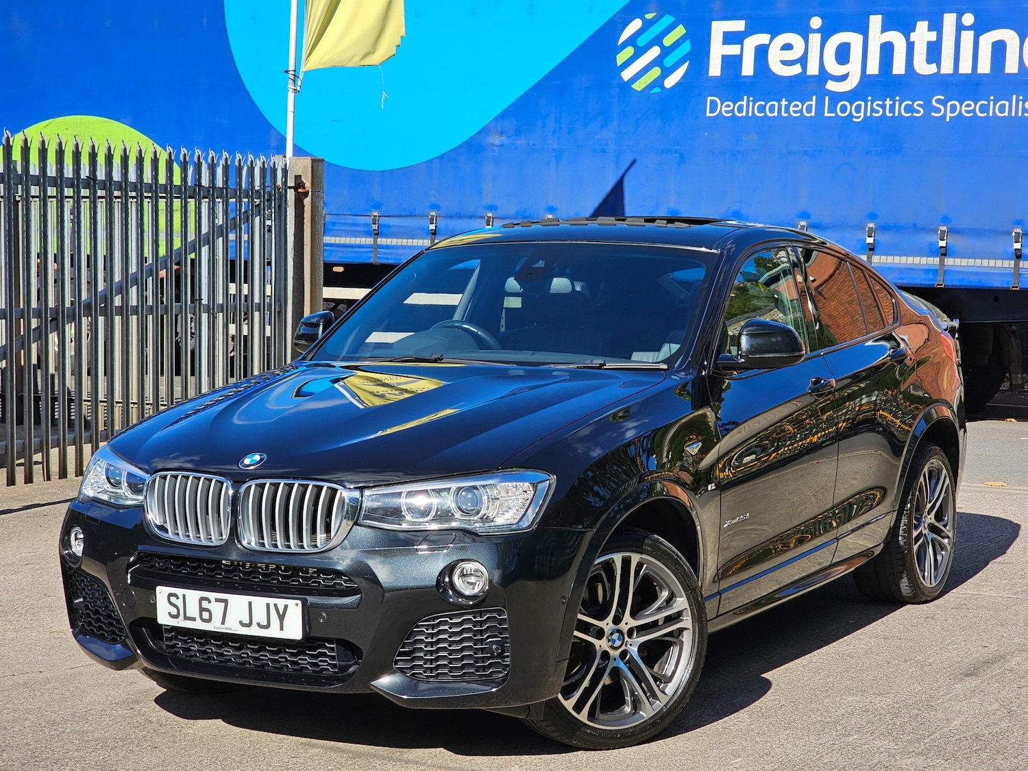 Used BMW X4 2017 for sale - 76535032: Photo 2