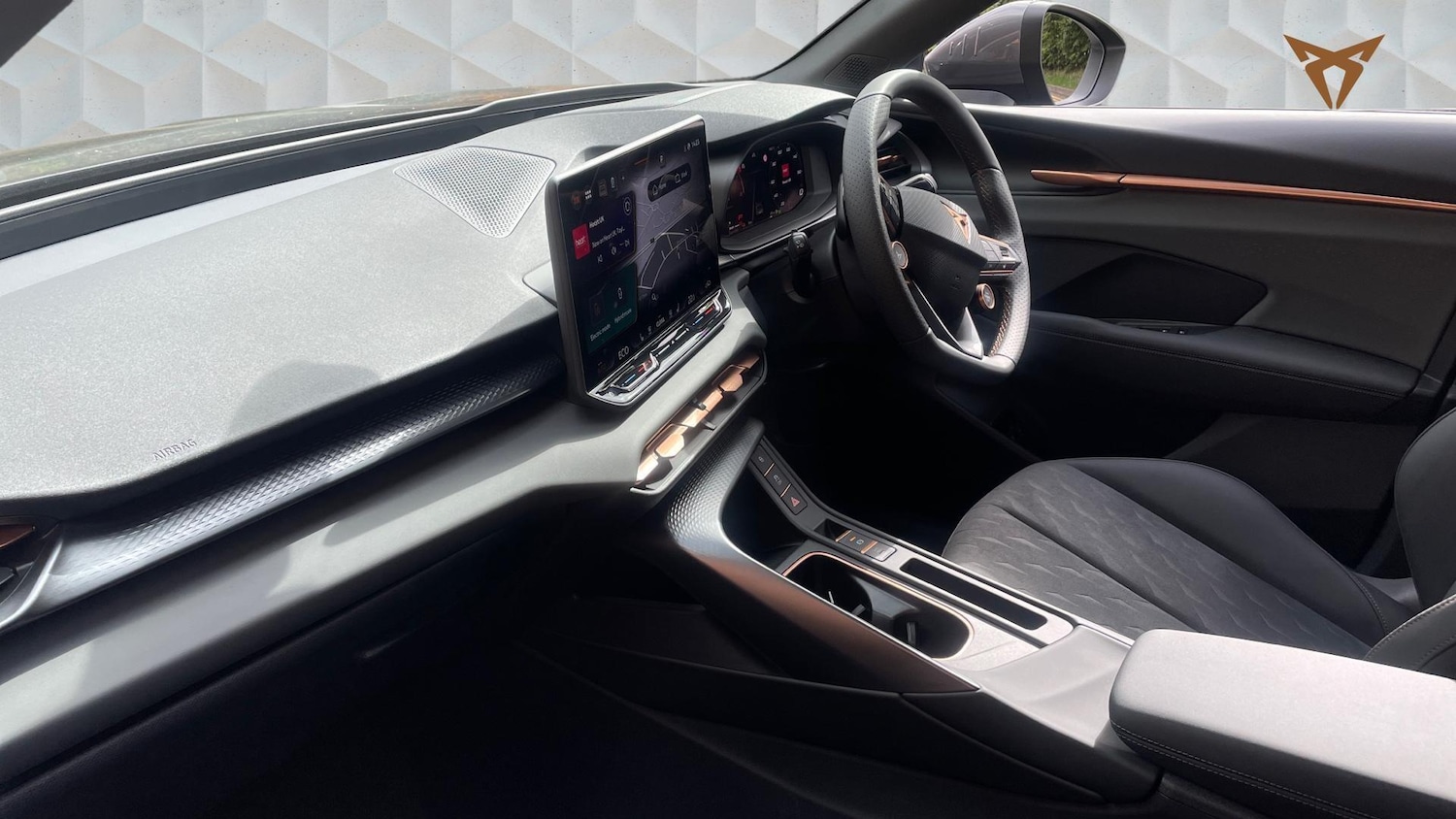 Used Cupra Terramar 2025 for sale - 77678488: Photo 2