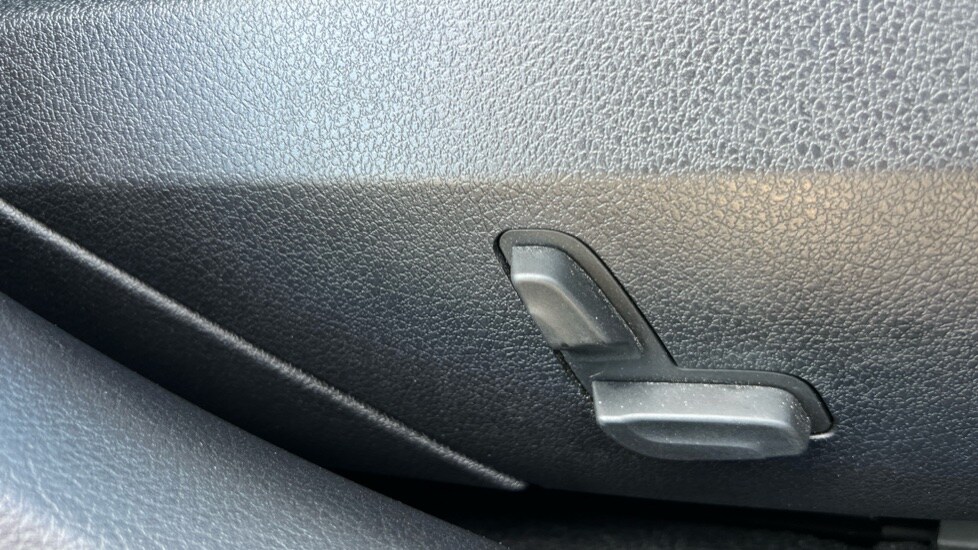 Used Mercedes-Benz C-Class 2022 for sale - 76117098: Photo 31