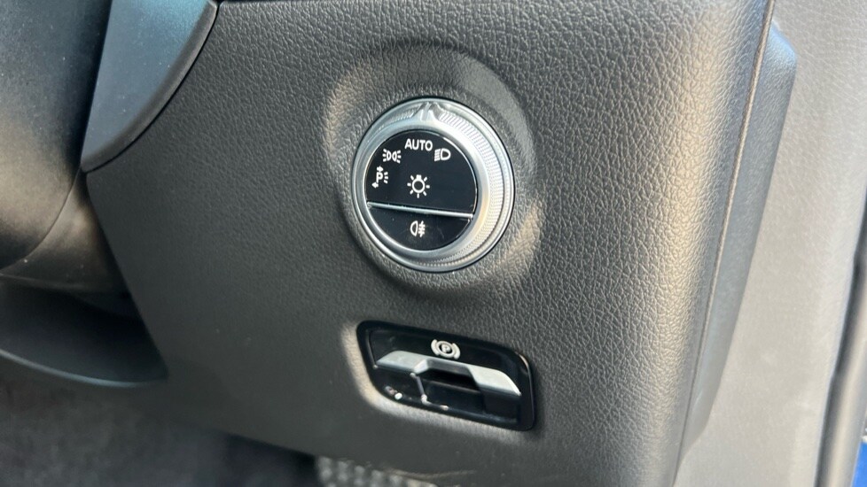 Used Mercedes-Benz C-Class 2022 for sale - 76117098: Photo 34