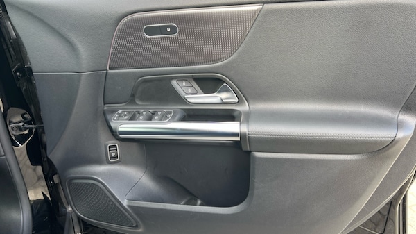 Used Mercedes-Benz EQA 2021 for sale - 76234030: Photo 34