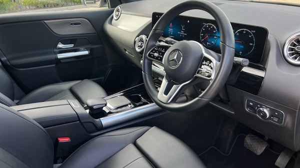 Used Mercedes-Benz EQA 2021 for sale - 76234030: Photo 3