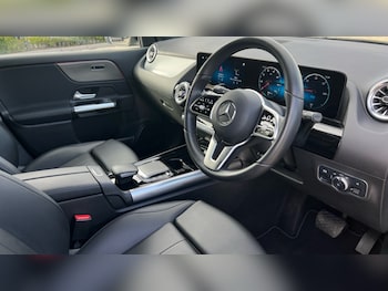 Used Mercedes-Benz EQA 2021 for sale - 76234030: Photo 3