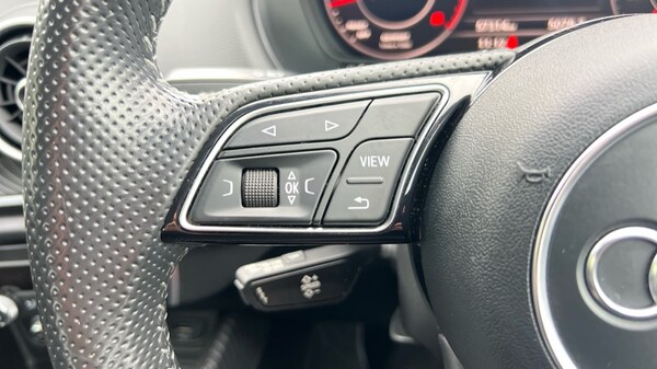Used Audi Q2 2017 for sale - 76265533: Photo 30