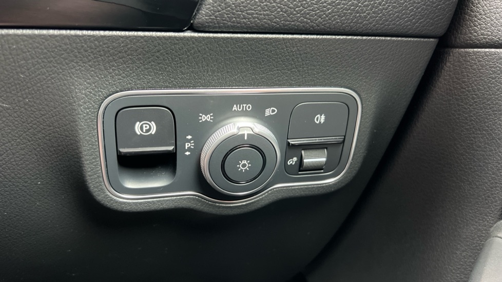 Used Mercedes-Benz GLA 2022 for sale - 76410487: Photo 32