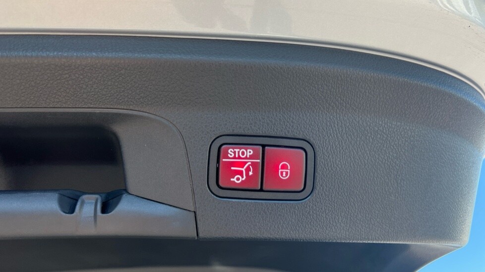 Used Mercedes-Benz GLE 2024 for sale - 76602876: Photo 32