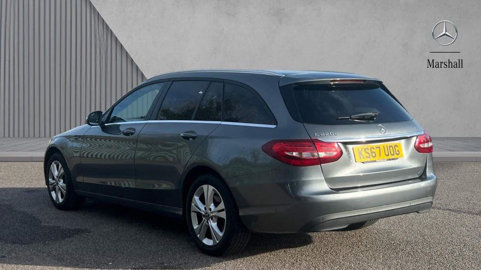 Used Mercedes-Benz C Class 2017 for sale - 76539987: Photo 2