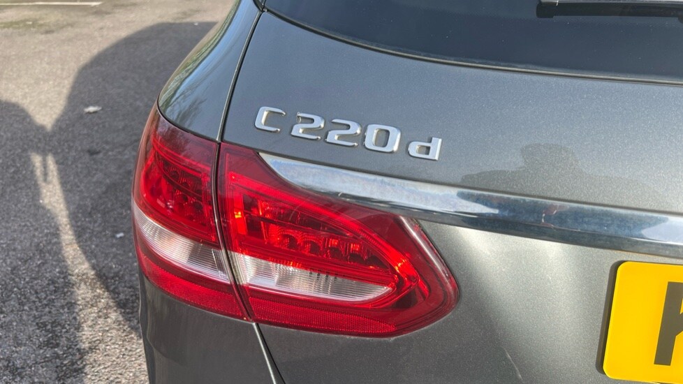 Used Mercedes-Benz C Class 2017 for sale - 76539987: Photo 21