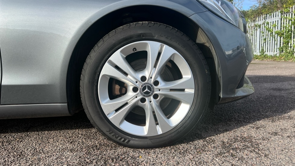 Used Mercedes-Benz C Class 2017 for sale - 76539987: Photo 5