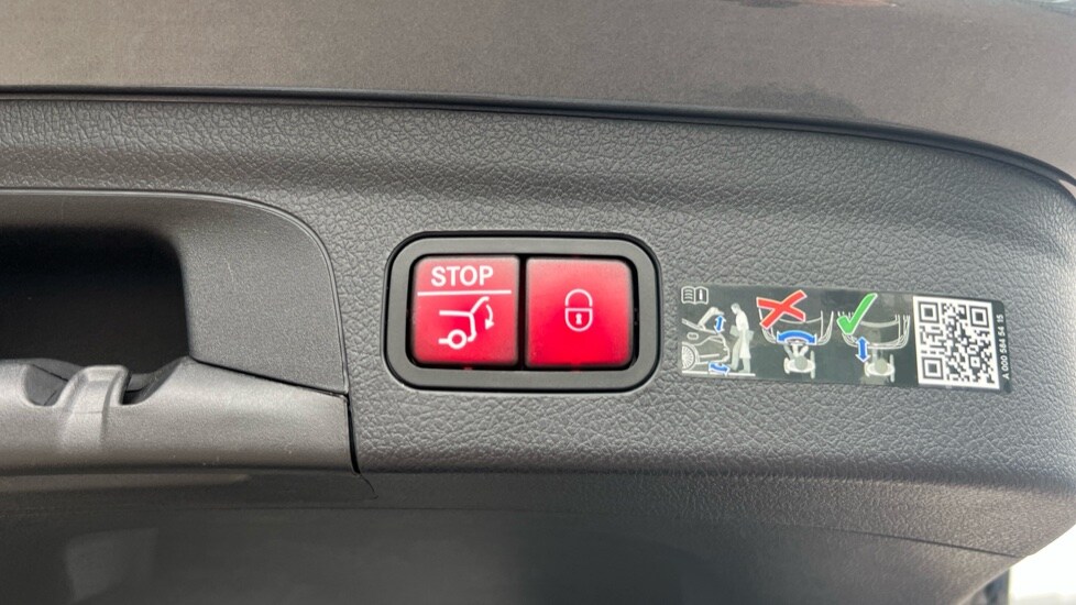 Used Mercedes-Benz GLE 2025 for sale - 76434697: Photo 32