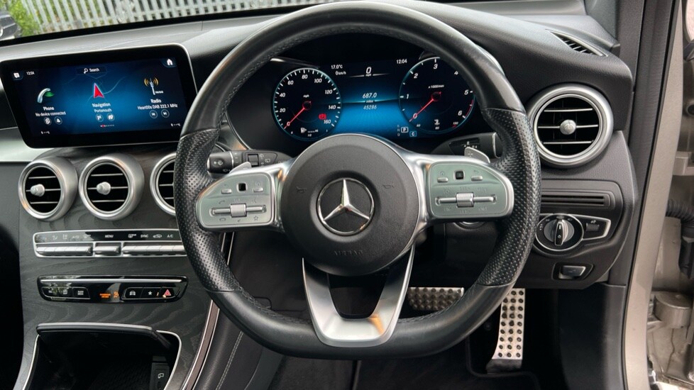 Used Mercedes-Benz GLC 2020 for sale - 75952411: Photo 12