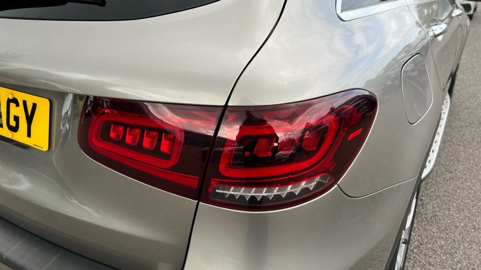 Used Mercedes-Benz GLC 2020 for sale - 75952411: Photo 21