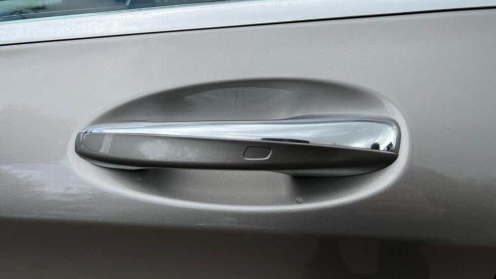 Used Mercedes-Benz GLC 2020 for sale - 75952411: Photo 30