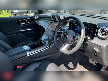 Used Mercedes-Benz GLC 2019 for sale - 76494000: Photo