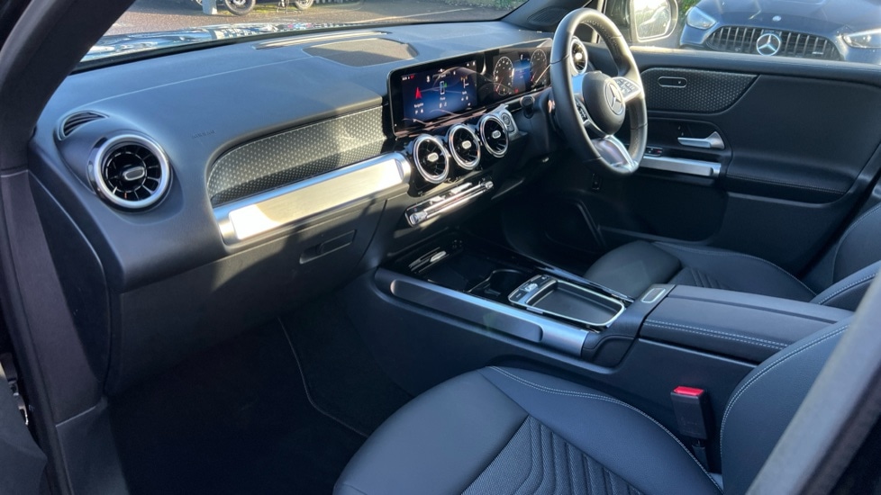 Used Mercedes-Benz GLB 2025 for sale - 77010506: Photo 11