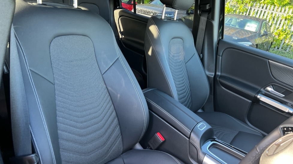 Used Mercedes-Benz GLB 2025 for sale - 77010506: Photo 14