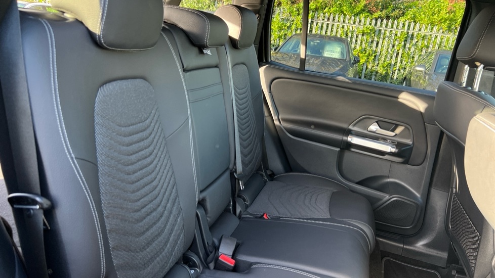 Used Mercedes-Benz GLB 2025 for sale - 77010506: Photo 15