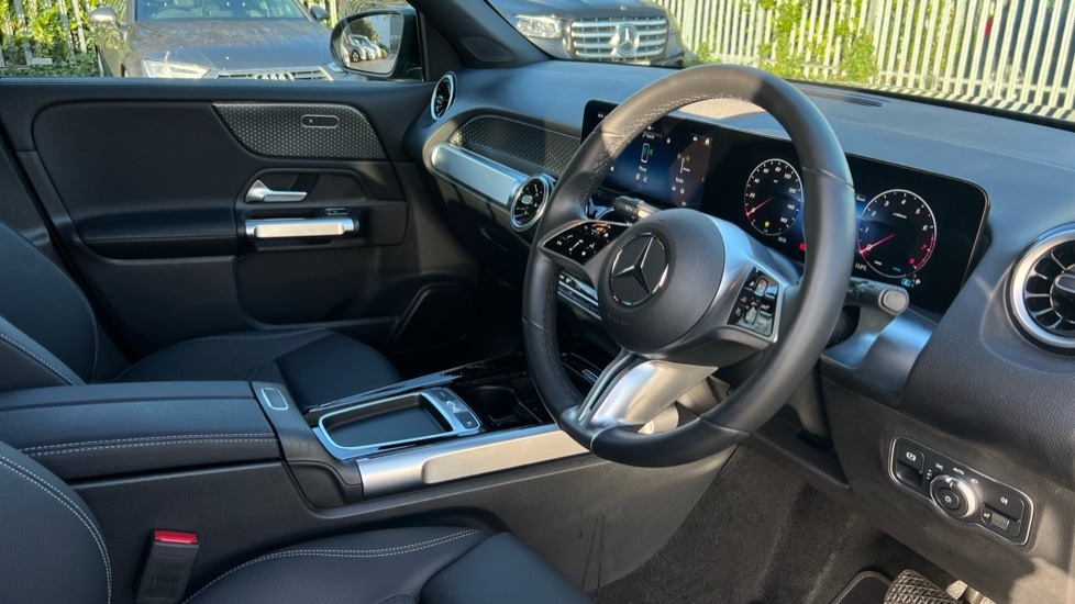 Used Mercedes-Benz GLB 2025 for sale - 77010506: Photo 3