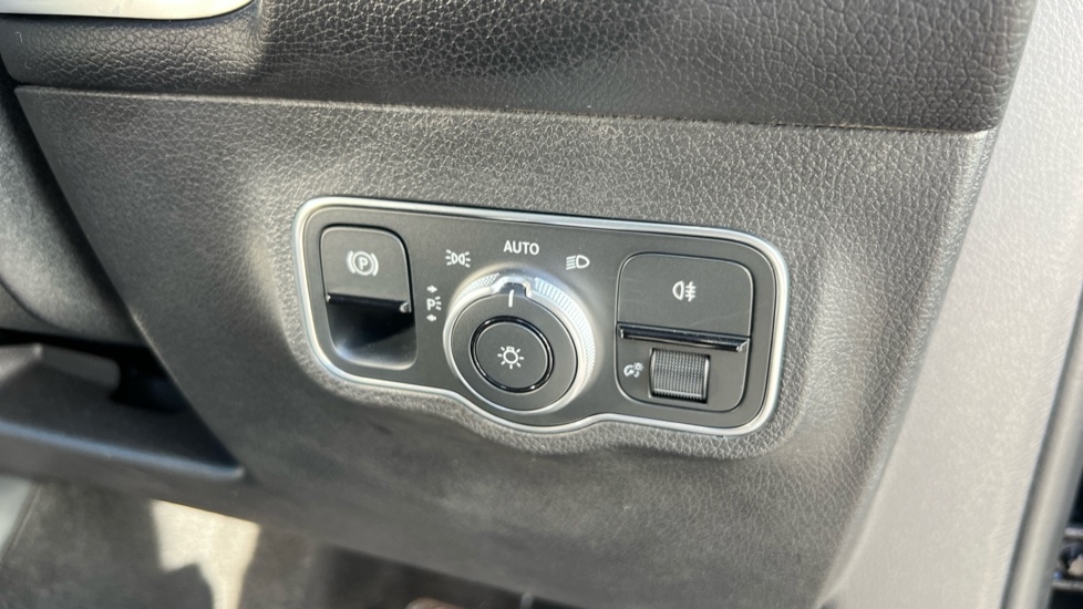 Used Mercedes-Benz GLB 2025 for sale - 77010506: Photo 36