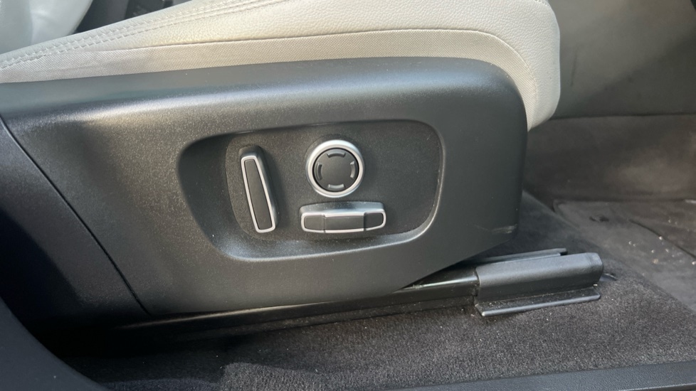 Used Land Rover Range Rover Evoque 2021 for sale - 76552326: Photo 32