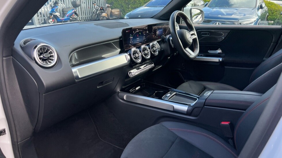 Used Mercedes-Benz GLB 2024 for sale - 75910510: Photo 11