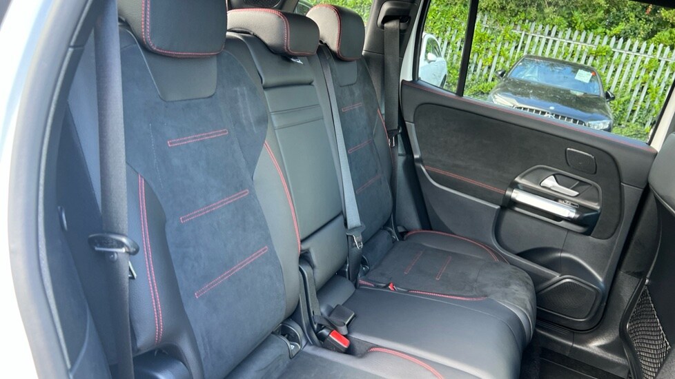 Used Mercedes-Benz GLB 2024 for sale - 75910510: Photo 15