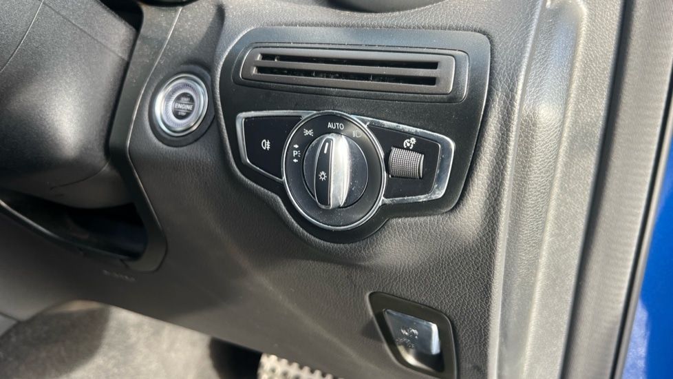 Used Mercedes-Benz GLC 2022 for sale - 76297523: Photo 36