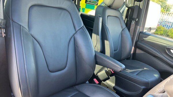 Used Mercedes-Benz V-Class 2024 for sale - 76244453: Photo 14