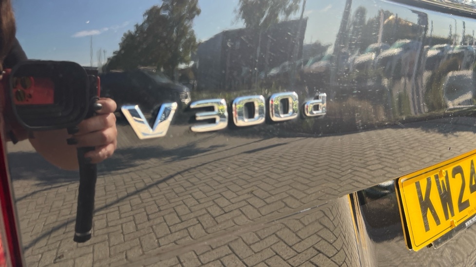 Used Mercedes-Benz V-Class 2024 for sale - 76244453: Photo 22