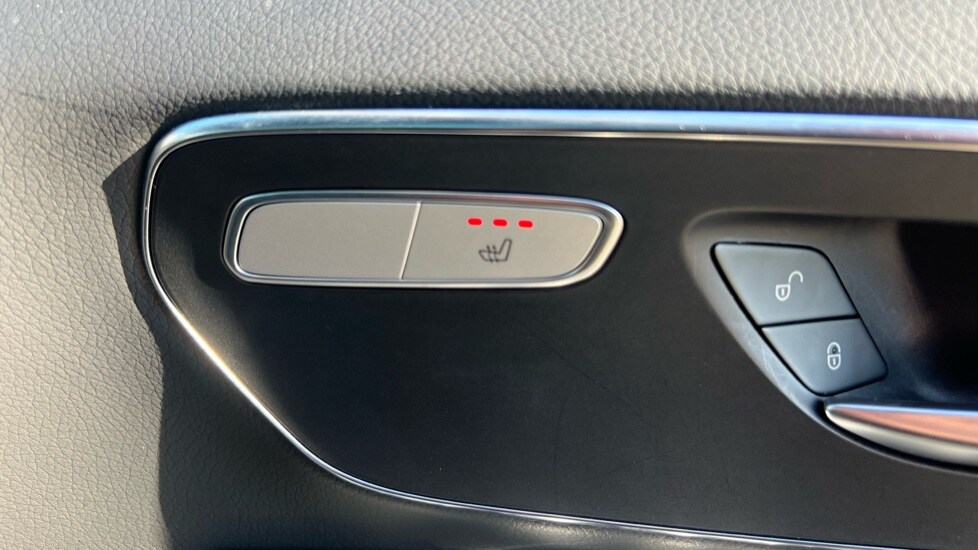 Used Mercedes-Benz V-Class 2024 for sale - 76244453: Photo 34