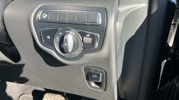 Used Mercedes-Benz V-Class 2024 for sale - 76244453: Photo 35
