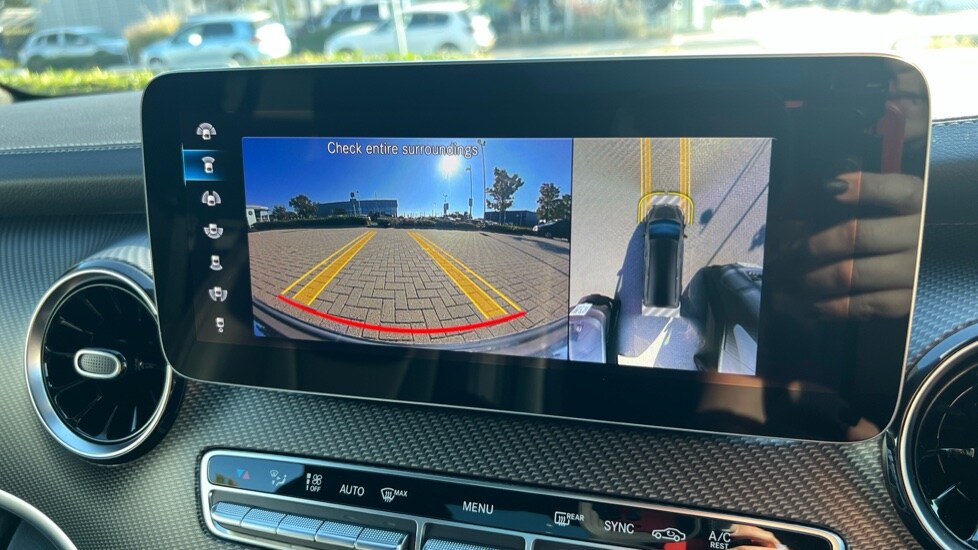 Used Mercedes-Benz V-Class 2024 for sale - 76244453: Photo 48