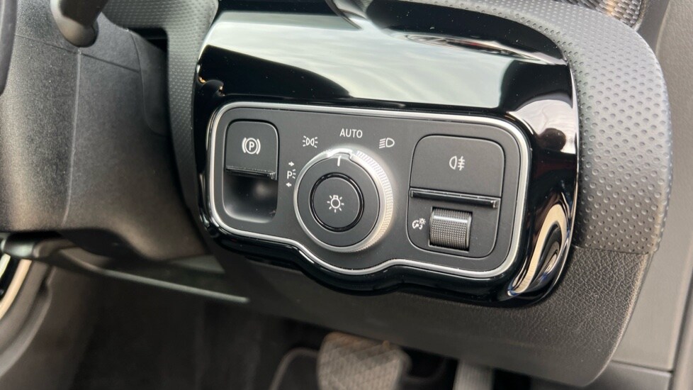 Used Mercedes-Benz A-Class 2024 for sale - 75943248: Photo 35
