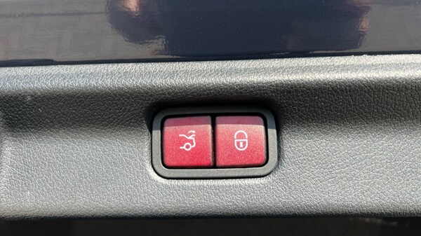 Used Mercedes-Benz EQA 2024 for sale - 76062152: Photo 32