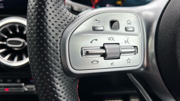 Used Mercedes-Benz EQA 2021 for sale - 76196098: Photo 36