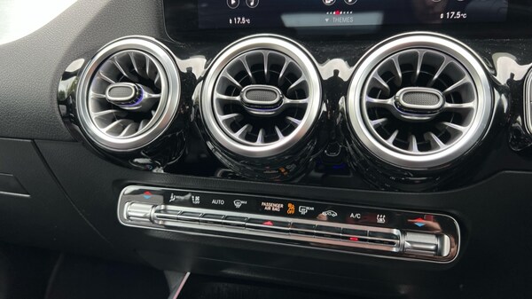 Used Mercedes-Benz EQA 2021 for sale - 76196098: Photo 41