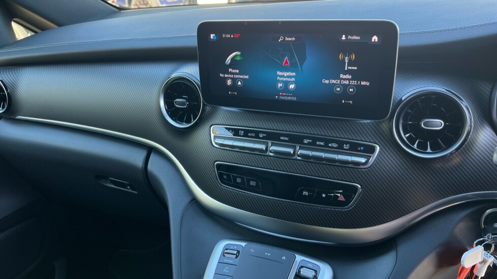 Used Mercedes-Benz V-Class 2024 for sale - 76062150: Photo 13