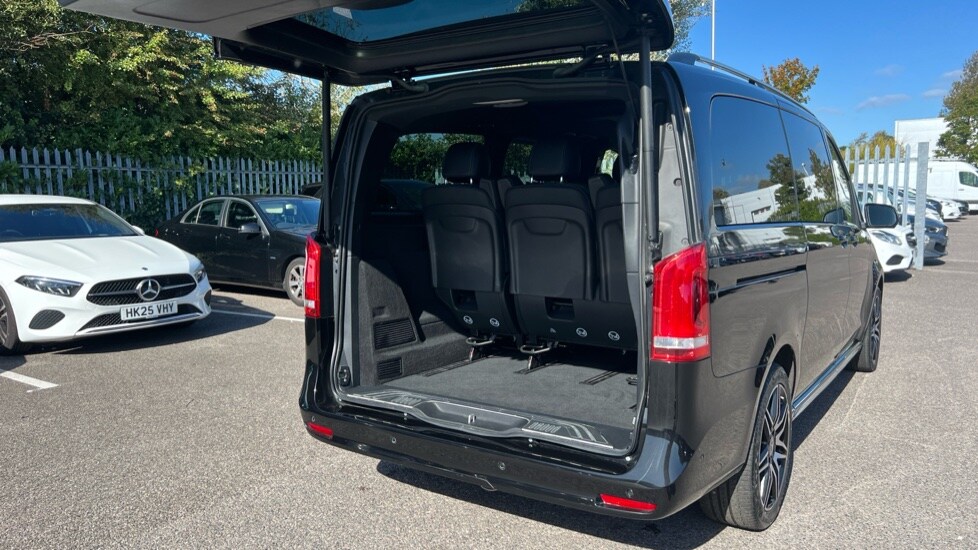 Used Mercedes-Benz V-Class 2024 for sale - 76062150: Photo 18